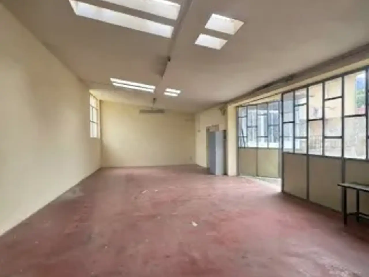 Magazzino in Via Nazionale 153, Pinerolo, {3} - Foto 1