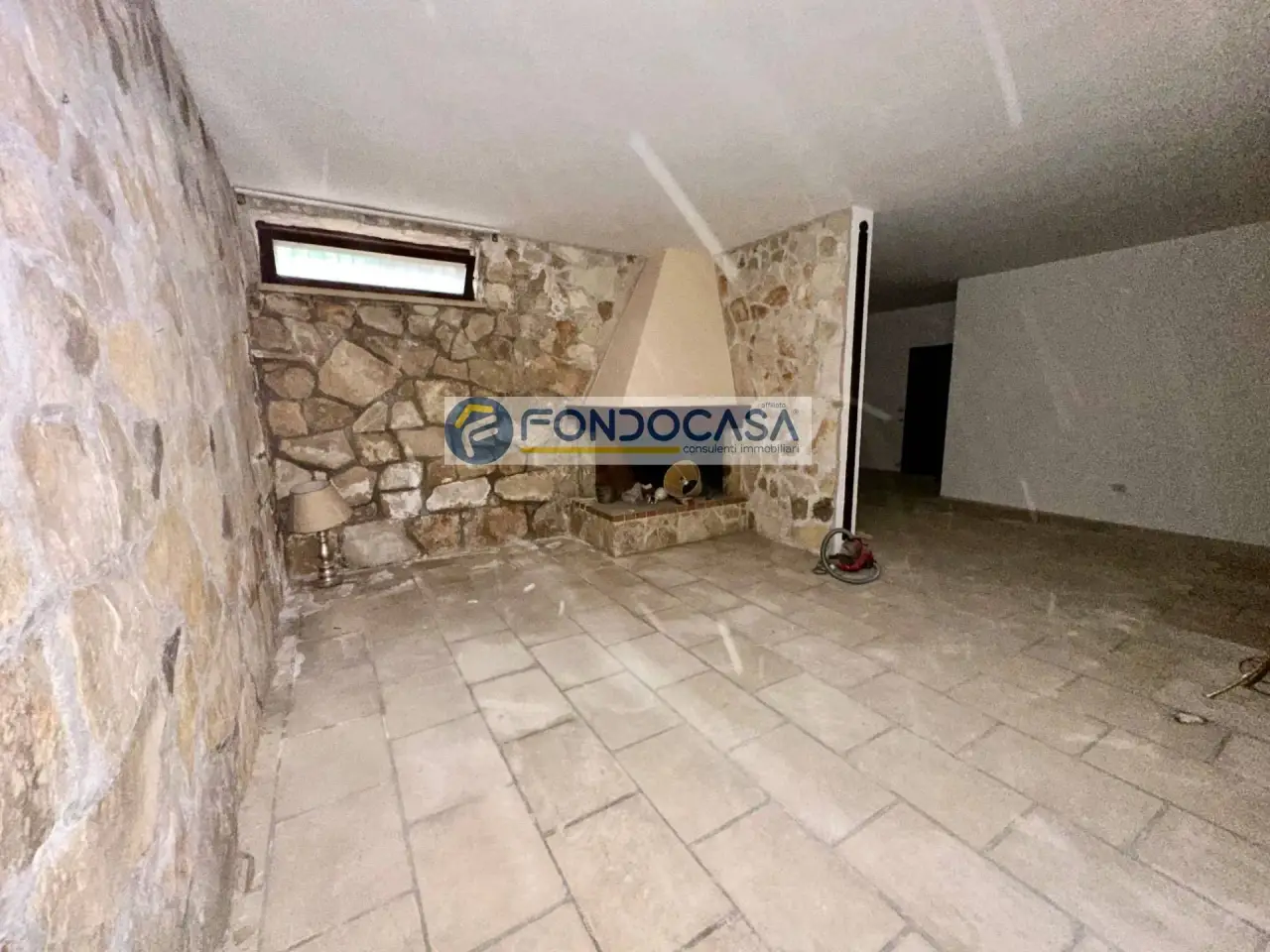 Magazzino in Via dell’Aquilone 1a, Surbo, {3} - Foto 1