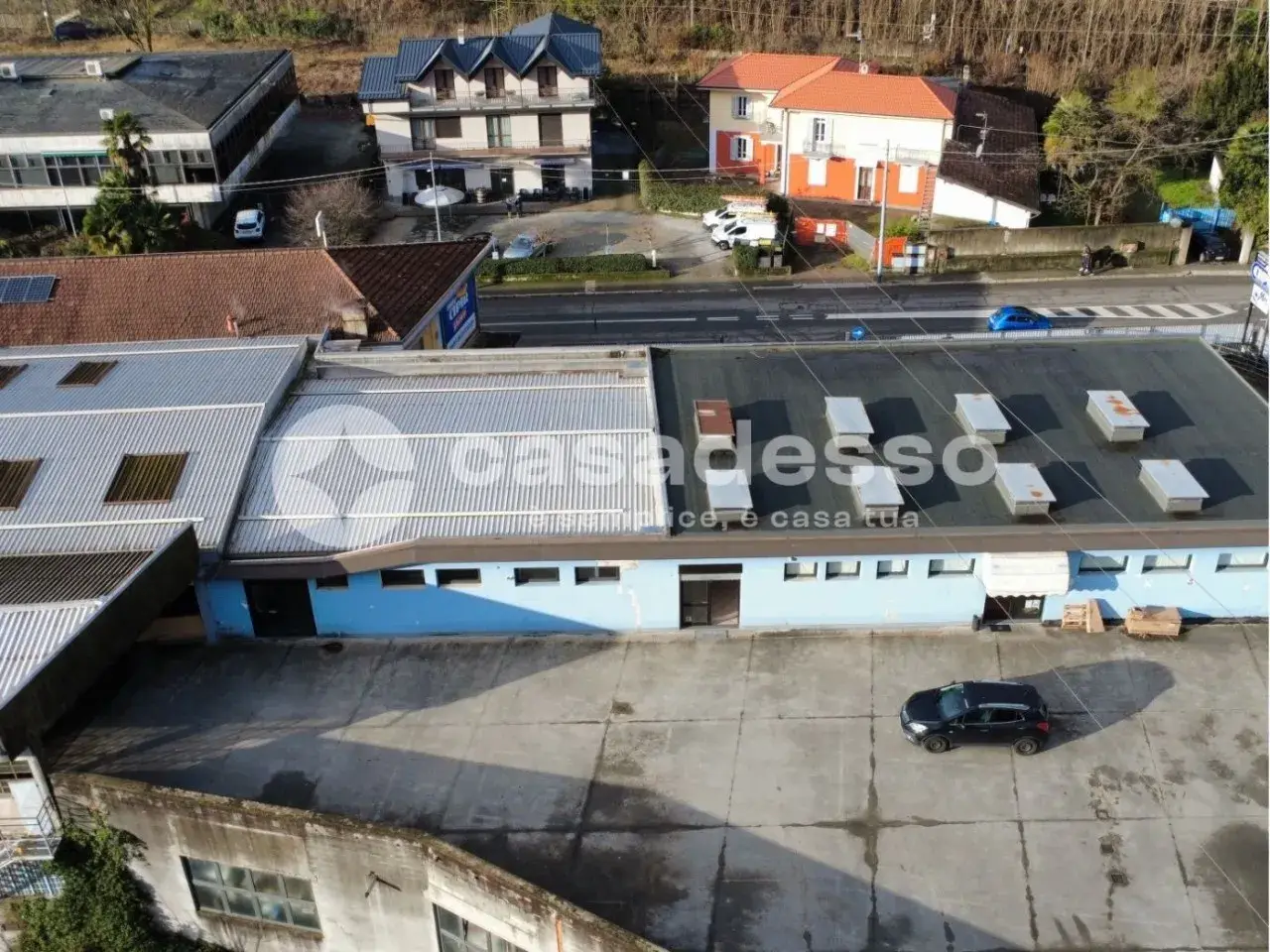 Palazzina commerciale in Via IV Novembre 74, Omegna, {3} - Foto 1