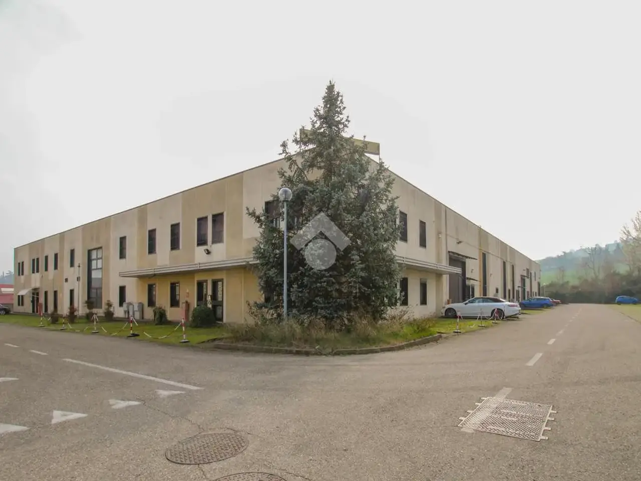 Capannone in Via Statale, Casalgrande, {3} - Foto 1