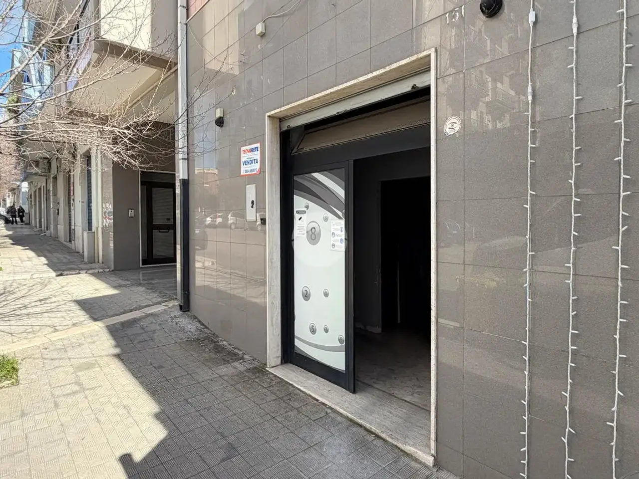 Negozio in Manfredonia Via Gargano 156, Manfredonia, {3} - Foto 1