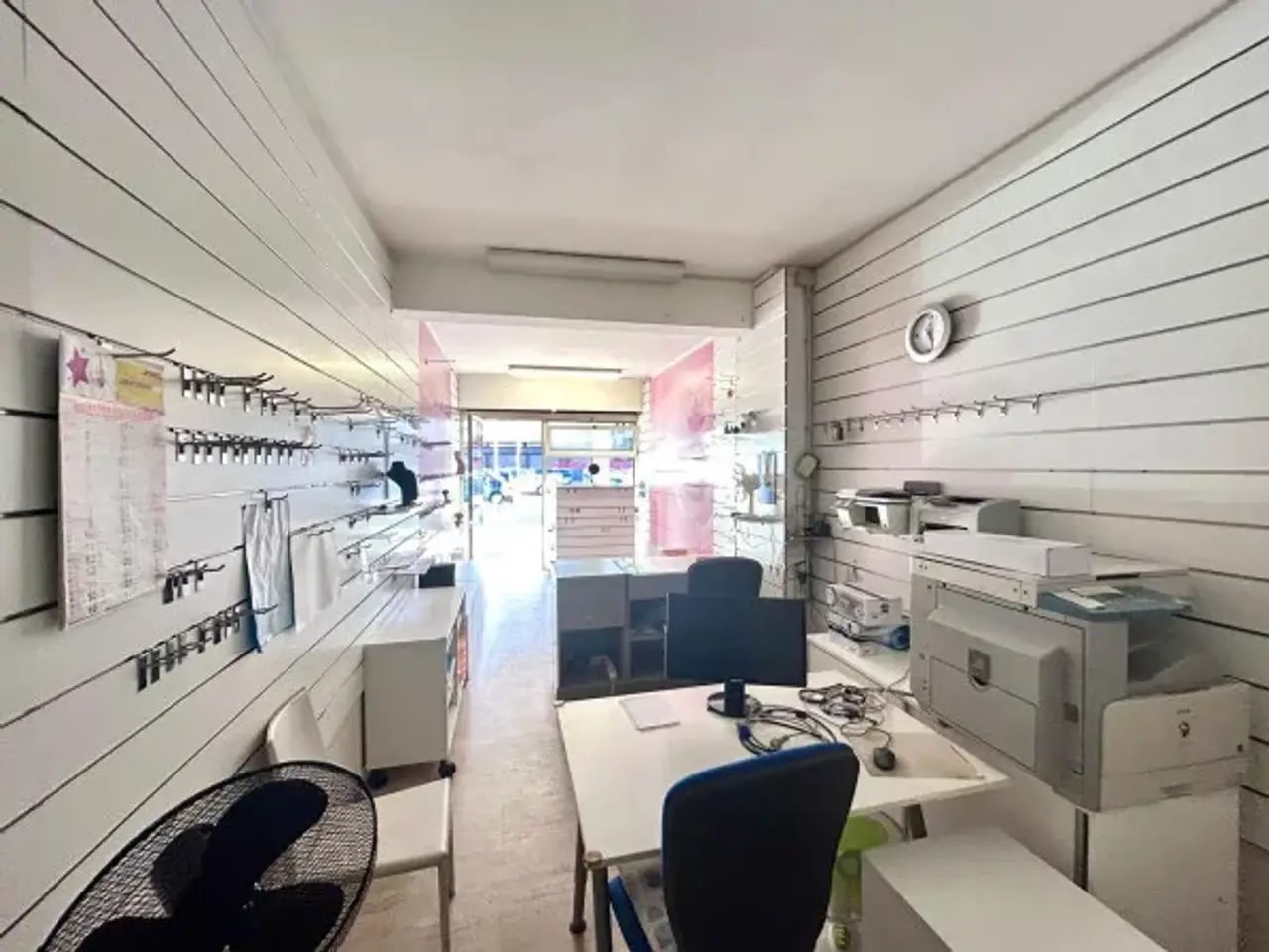 Negozio in Via delle Azzorre 360, Roma, {3} - Foto 1