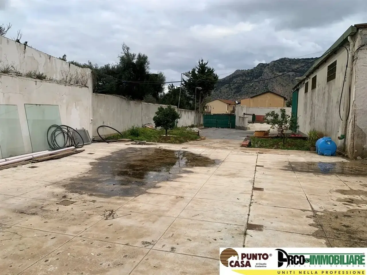 Capannone in Via della Resurrezione, Palermo, {3} - Foto 2