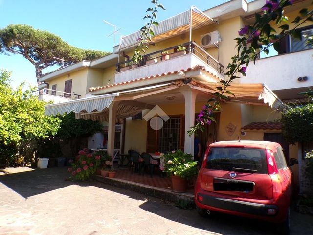 Terraced house in Via Aleardo Aleardi 16, Anzio - Photo 1