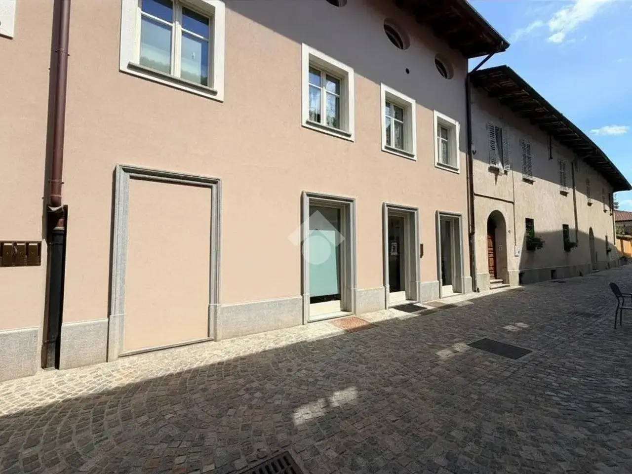 Negozio in Via dell Ospedale 19, Cherasco, {3} - Foto 1