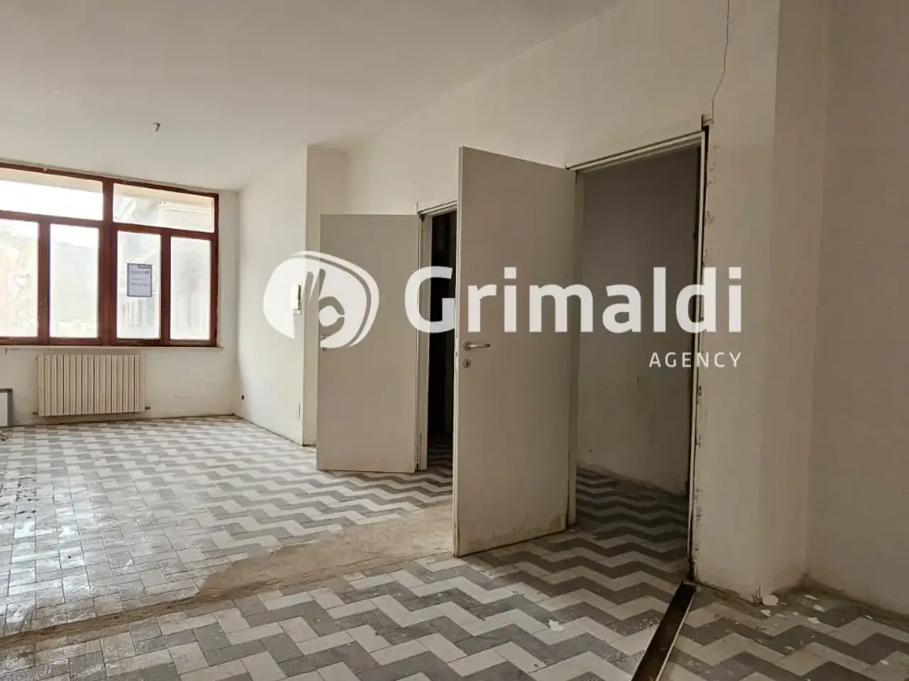 Ufficio in Viale Giovanni Bovio 129, Teramo, {3} - Foto 1