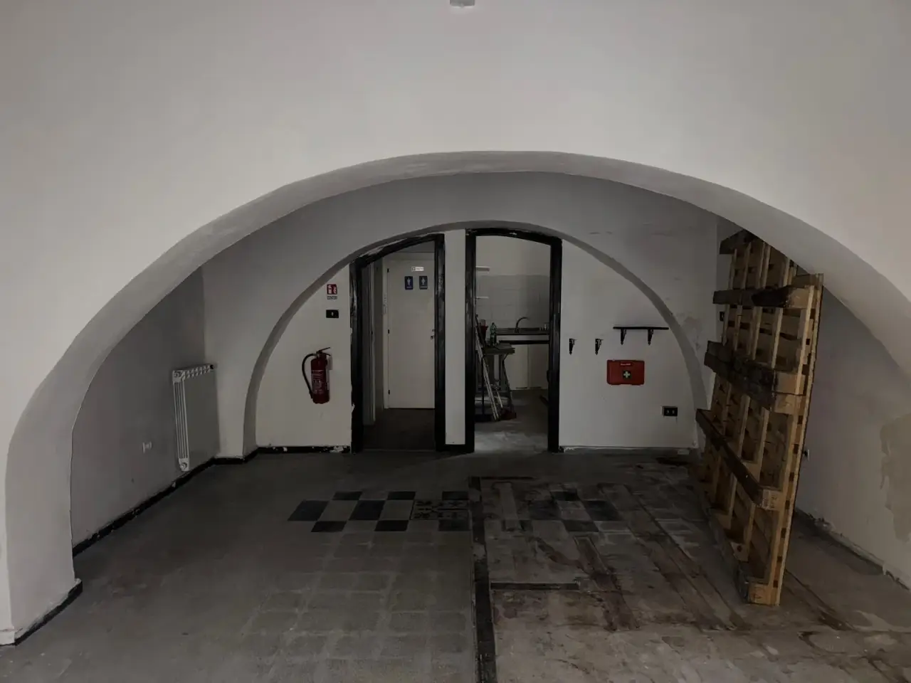 Negozio in Via Cesare Battisti 42, Monterotondo, {3} - Foto 2