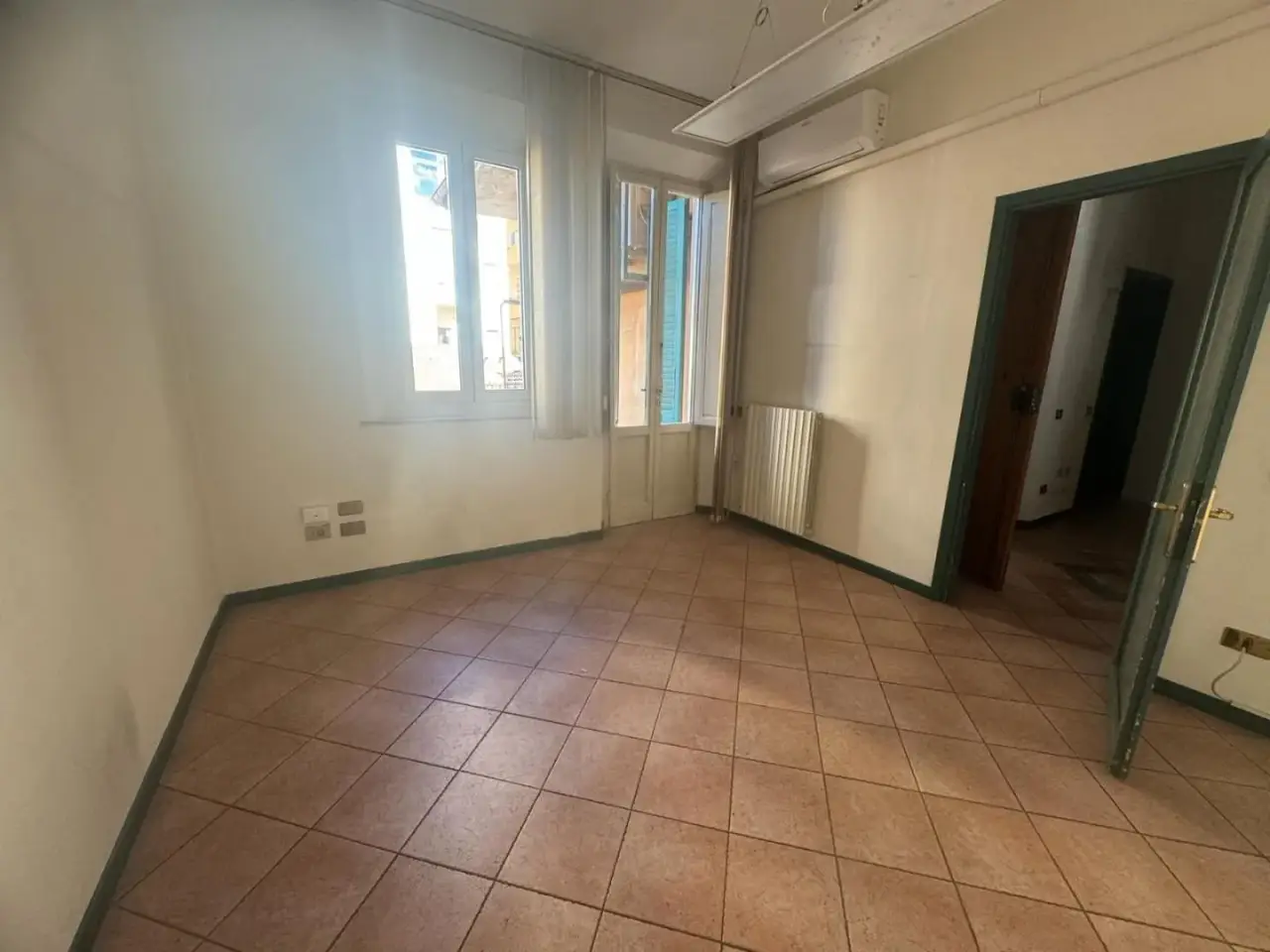 Ufficio in , Pontedera, {3} - Foto 1