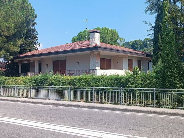 Mansion in Via Santa Cristina 2b, Verona - Photo 1