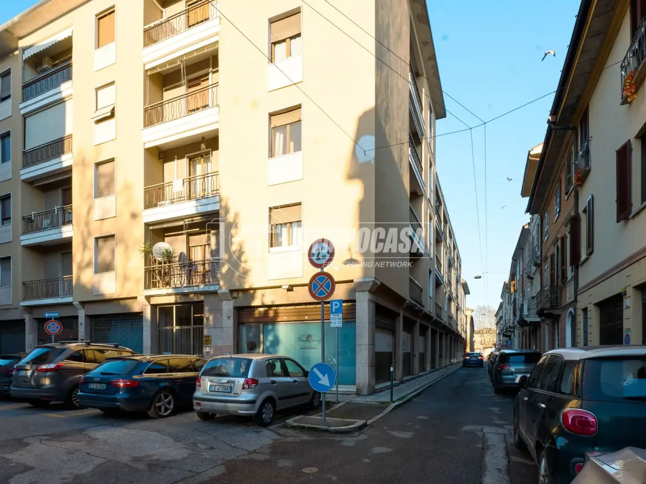 Negozio in Via Chiara Novella, Cremona, {3} - Foto 1
