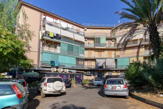 Trilocale in affitto, Viale S. Francesco 22, Mascalucia - Foto 1