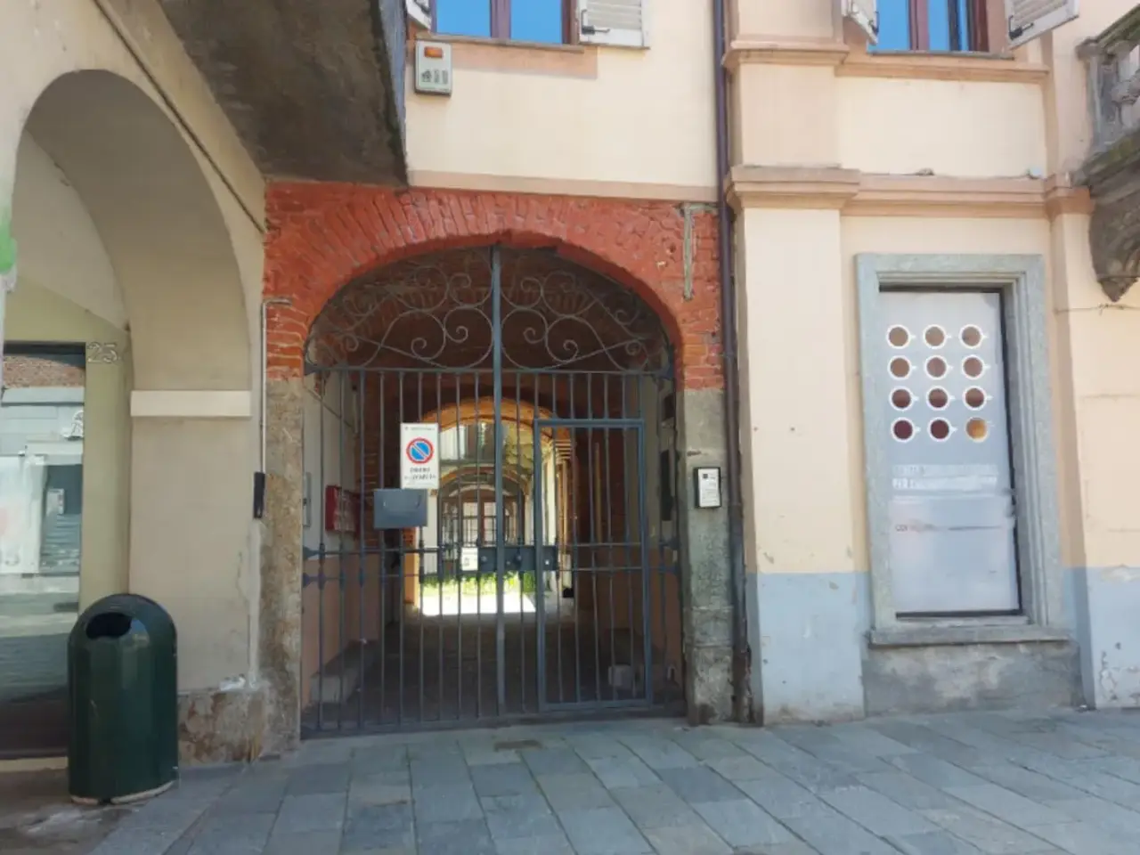 Negozio in V. Torino, 25, 10034 Chivasso To, Italia, Chivasso, {3} - Foto 1