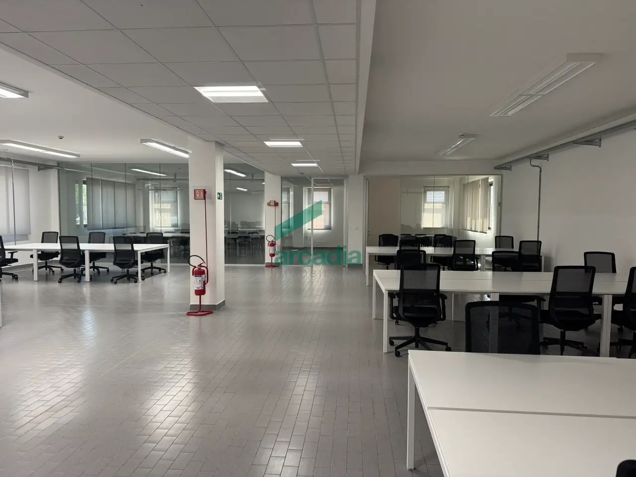 Ufficio in Via Saverio Milella 2/Bis, Bari, {3} - Foto 2