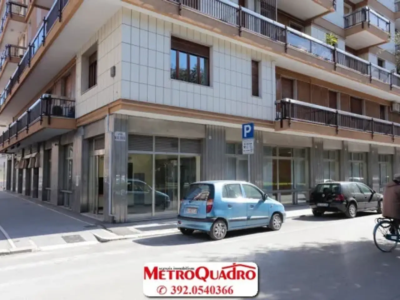Negozio in Corso Pietro Giannone 187, Foggia, {3} - Foto 2
