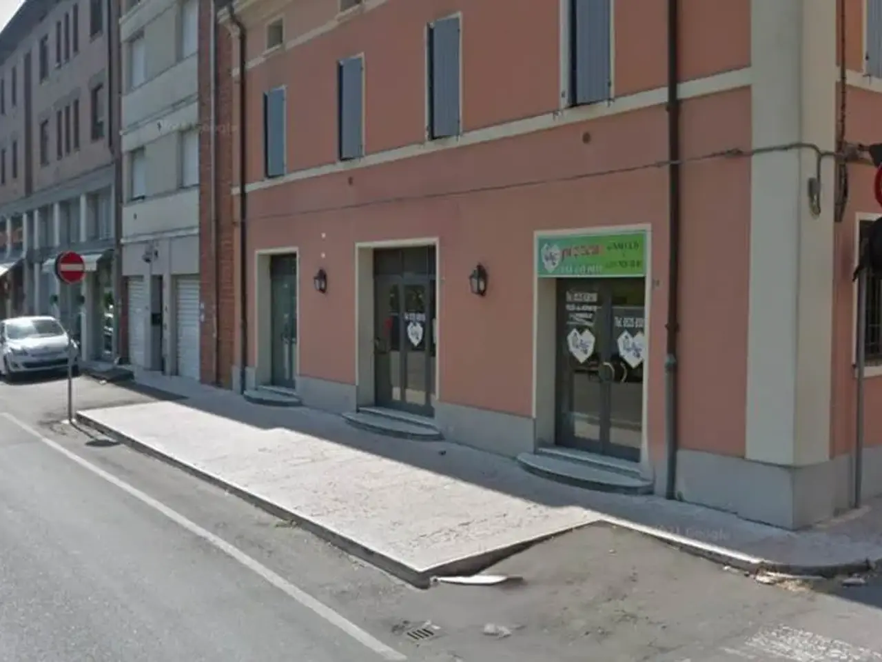Negozio in , Mirandola, {3} - Foto 1