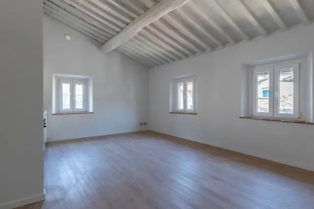 2-room flat in Via del Ghironcello 1, Lucca - Photo 1