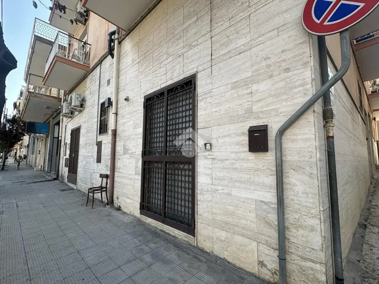 Negozio in Corso Garibaldi 217, Canosa Di Puglia, {3} - Foto 2