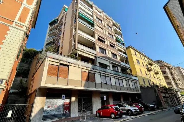 Quadrilocale in Via Famagosta 13, Savona - Foto 1