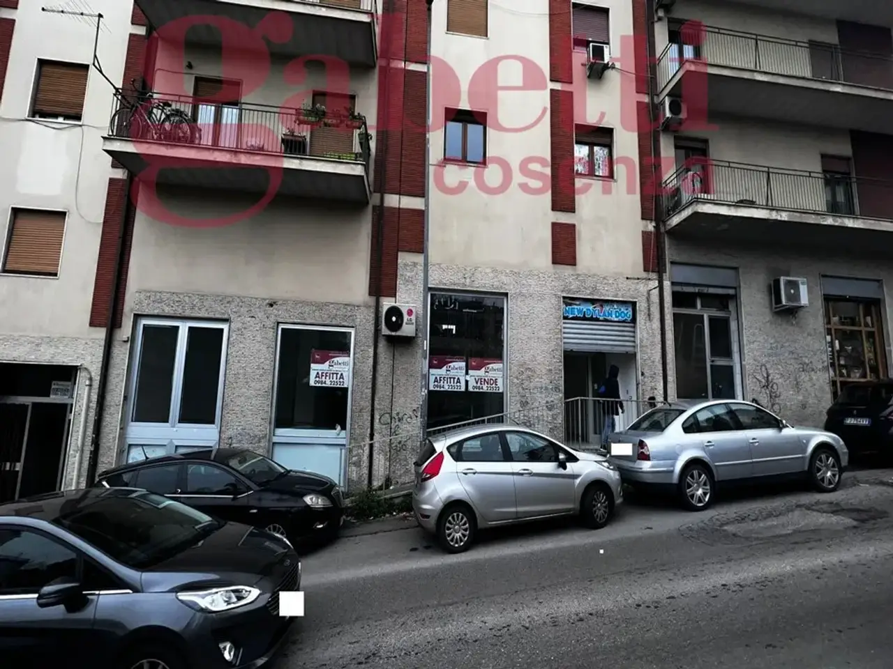 Magazzino in Cosenza Via Guido Dorso, Cosenza, {3} - Foto 2