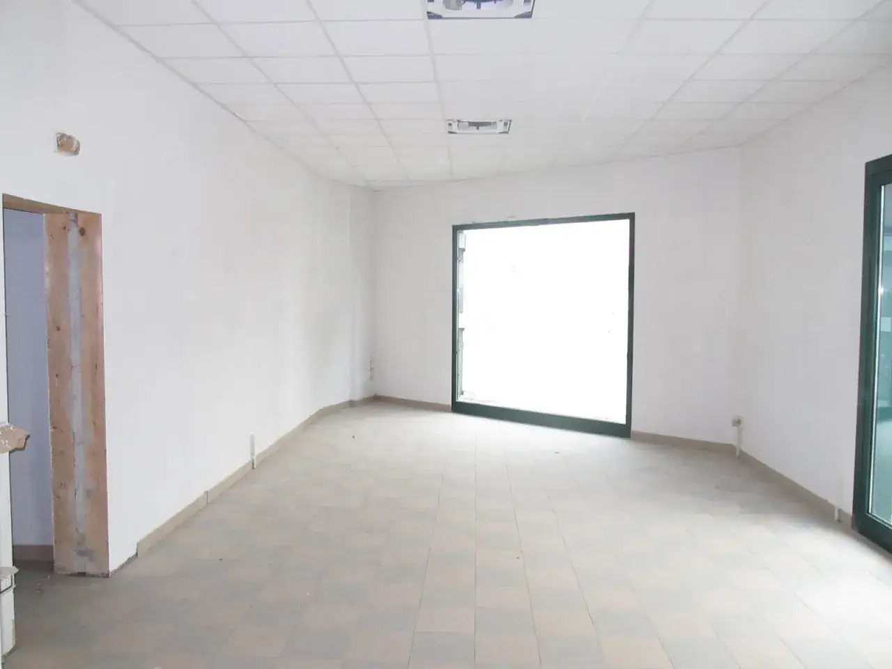 Negozio in , Cavezzo, {3} - Foto 1