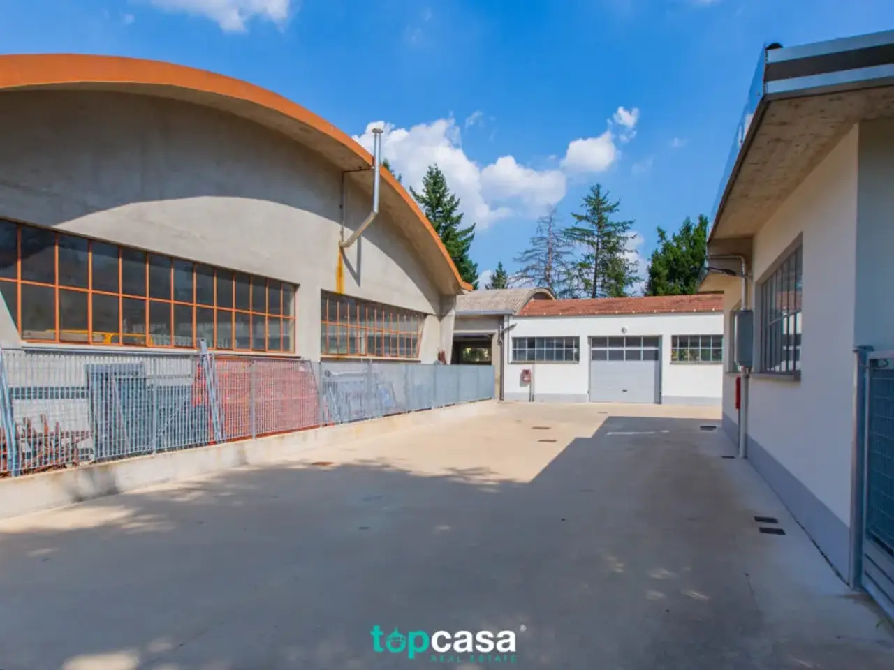 Capannone in Via Vincenzo Bellini, Samarate, Varese, Lombardia, 21017, Italia, Cardano Al Campo, {3} - Foto 2