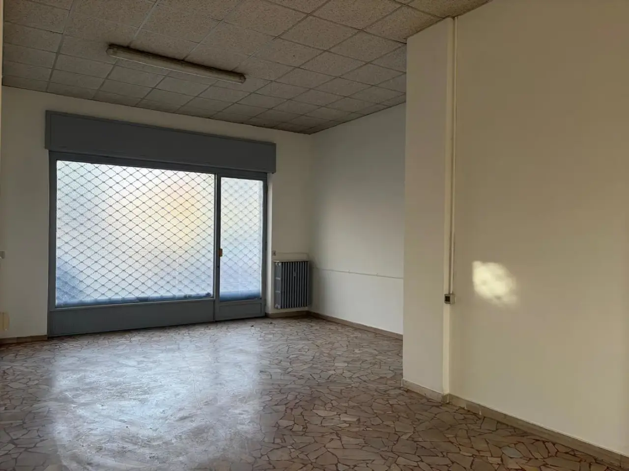Negozio in Via Principe Amedeo 18, Beinasco, {3} - Foto 1