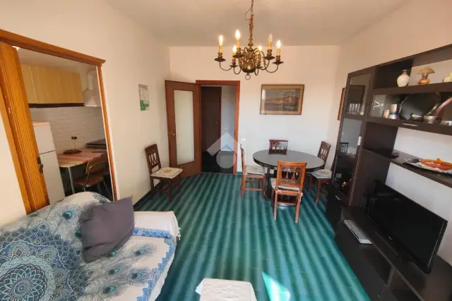 Vierzimmerwohnung in Viale Giovanni Battista Perata 72, Albissola Marina - Foto 1