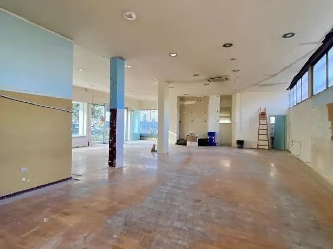 Palazzina commerciale in , Empoli, {3} - Foto 1