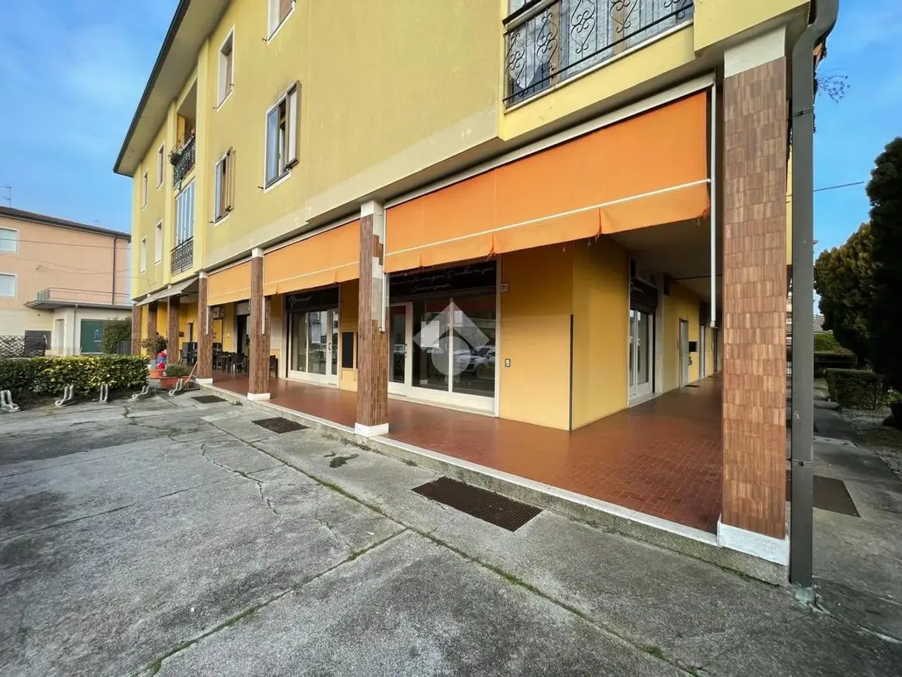 Negozio in Via Santissima 99, Borgosatollo, {3} - Foto 2