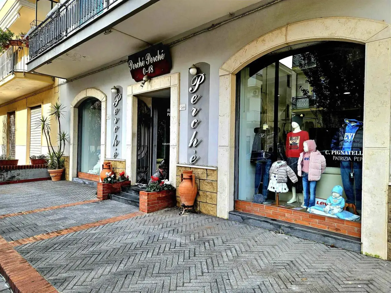 Negozio in Via Vincenzo Russo, Nocera Superiore, {3} - Foto 1