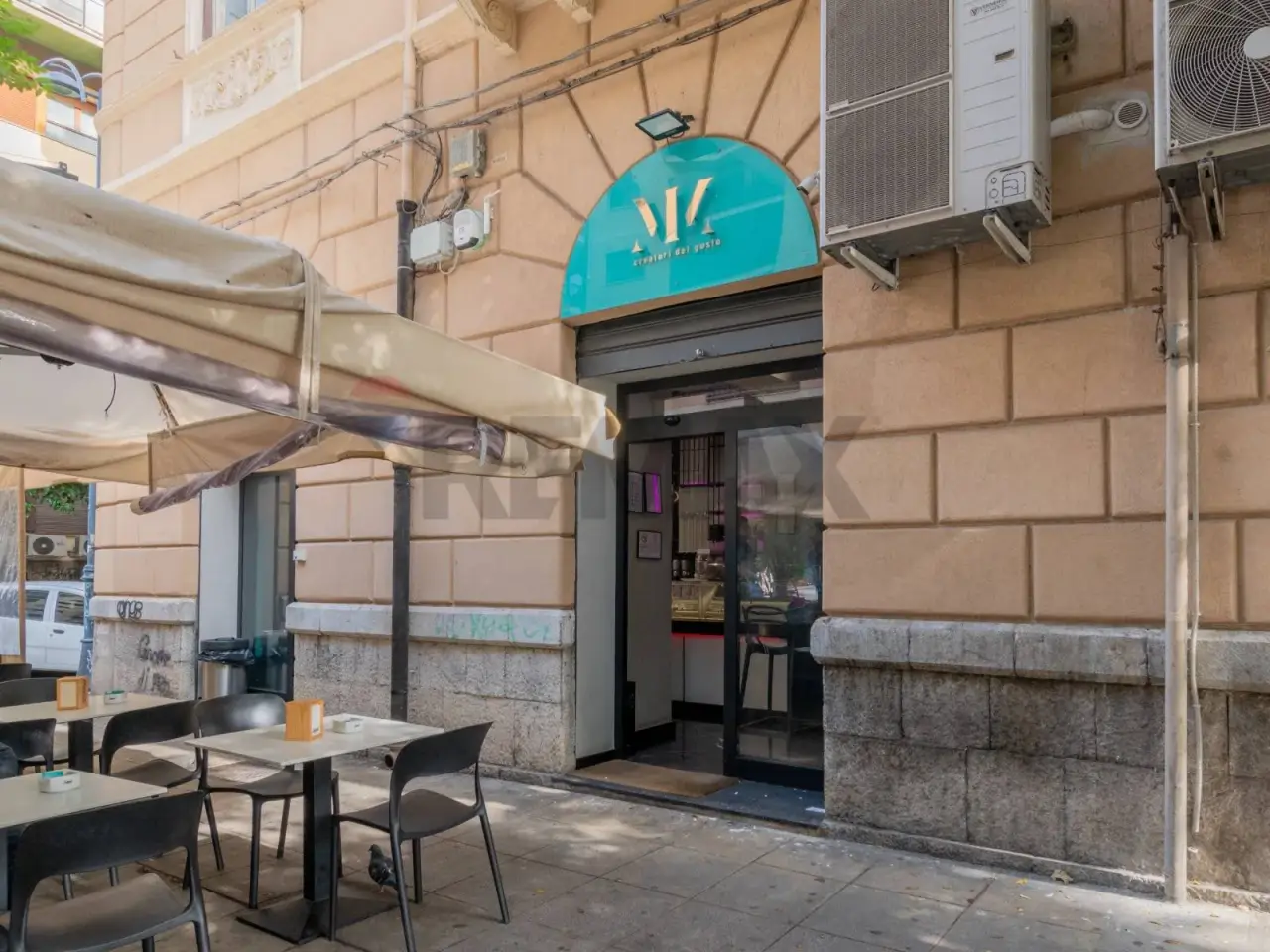Esercizio commerciale in Via Principe di Villafranca 25/27, Palermo, {3} - Foto 2