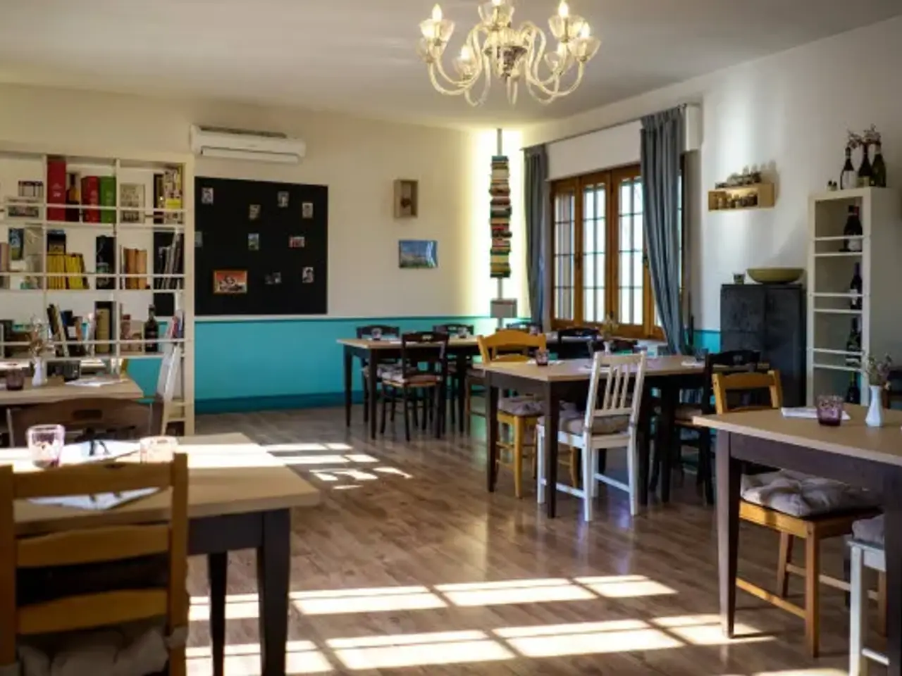 Ristorante in Via Giuseppe Garibaldi 48, Moglia, {3} - Foto 1
