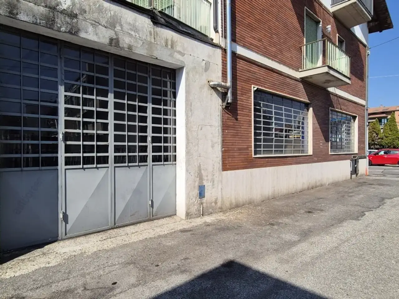 Palazzina commerciale in Stradale Torino 21, Chivasso, {3} - Foto 2