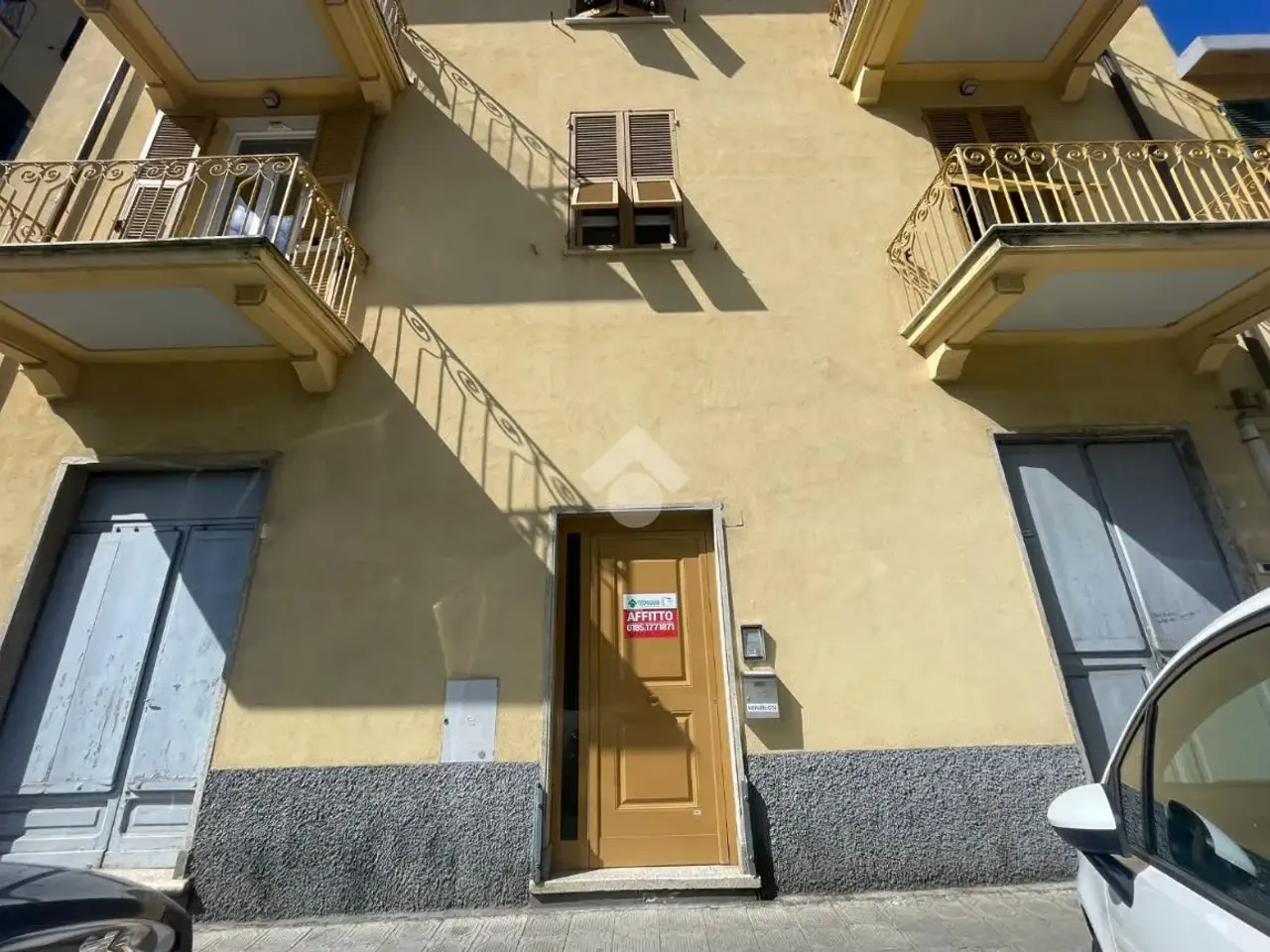 Negozio in Via Sanpierdicanne, Chiavari, {3} - Foto 1