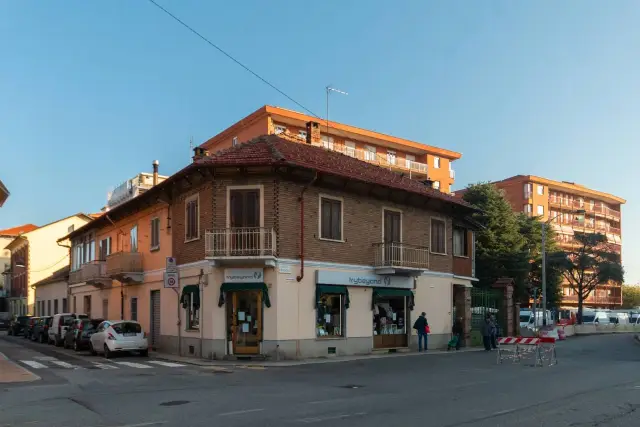 Geschäft in Corso Francia 190, Collegno - Foto 1