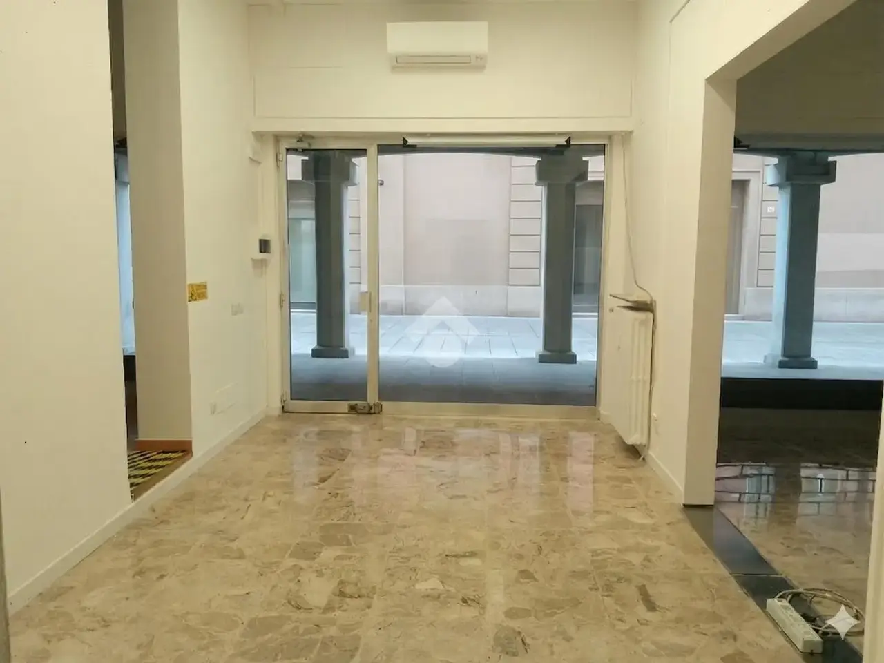 Negozio in Via Campo Samarotto, Reggio Emilia, {3} - Foto 1