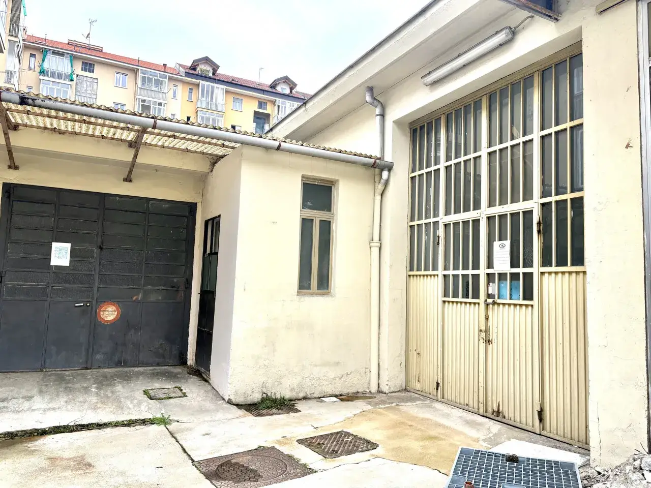 Capannone in Via Beinette 18, Torino, {3} - Foto 1