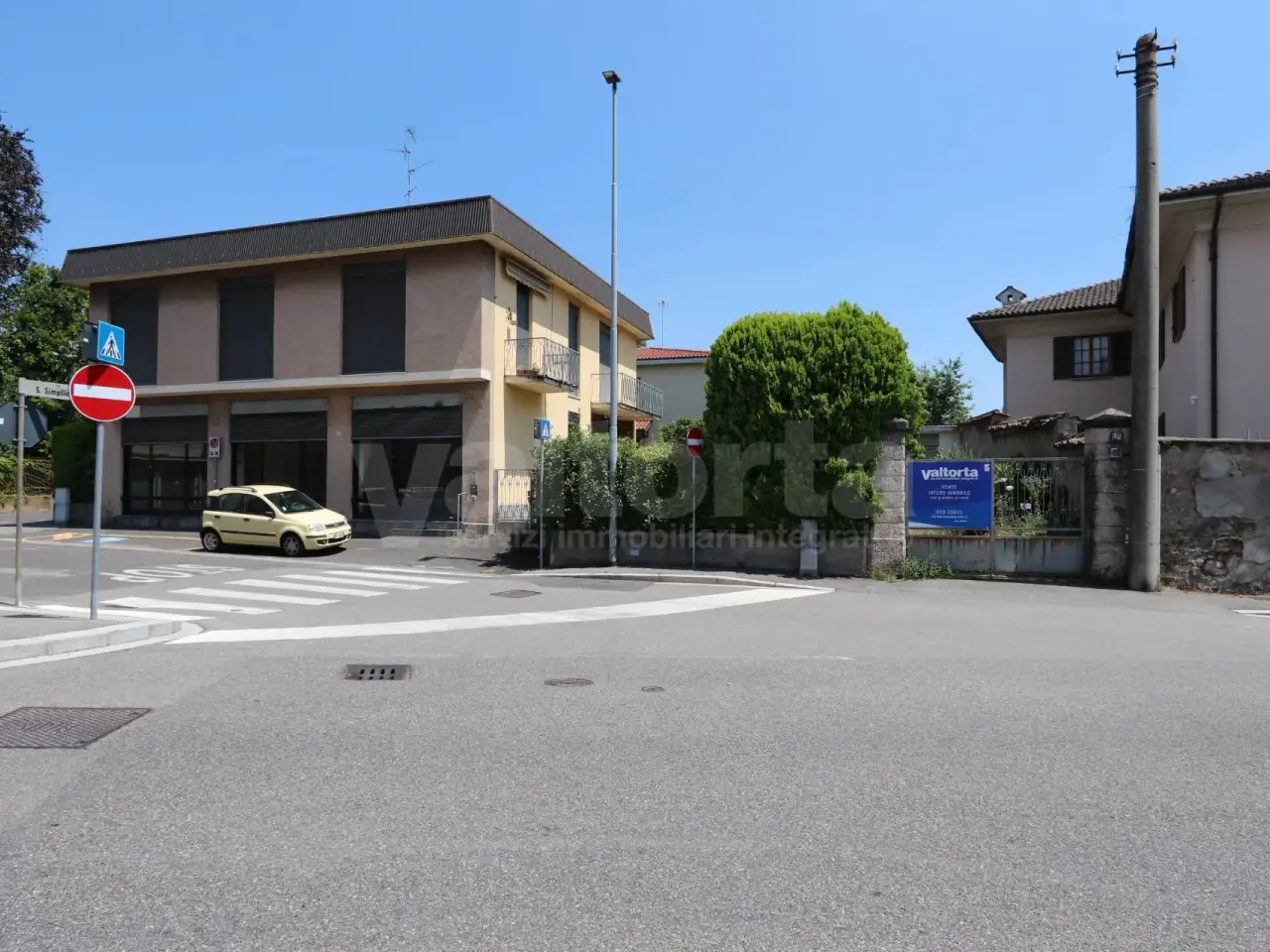 Negozio in Via Don Milani 2, Carate Brianza, {3} - Foto 1