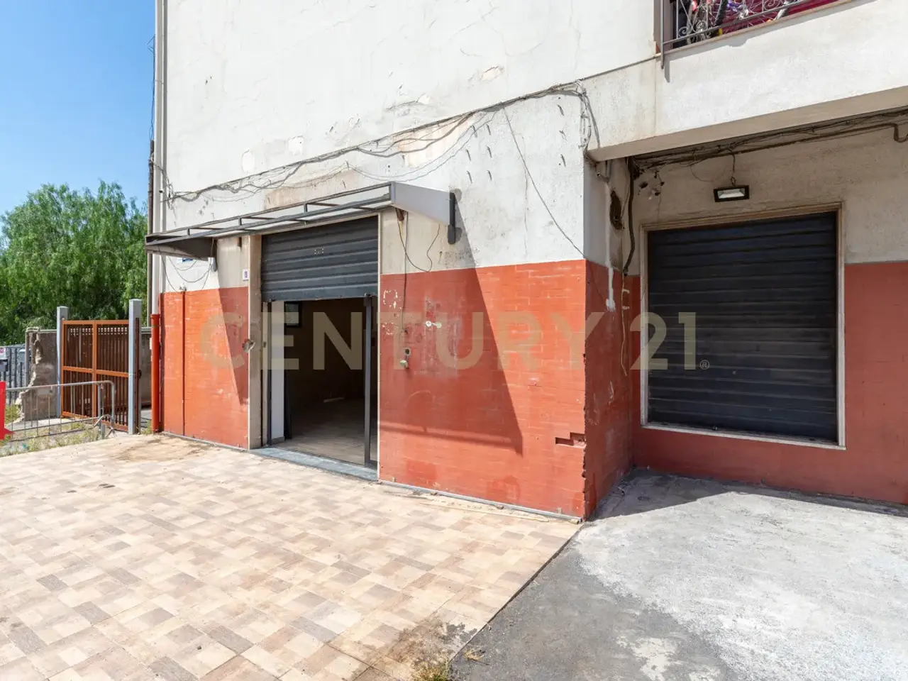 Palazzina commerciale in Via Tiziano 10, Gravina Di Catania, {3} - Foto 1