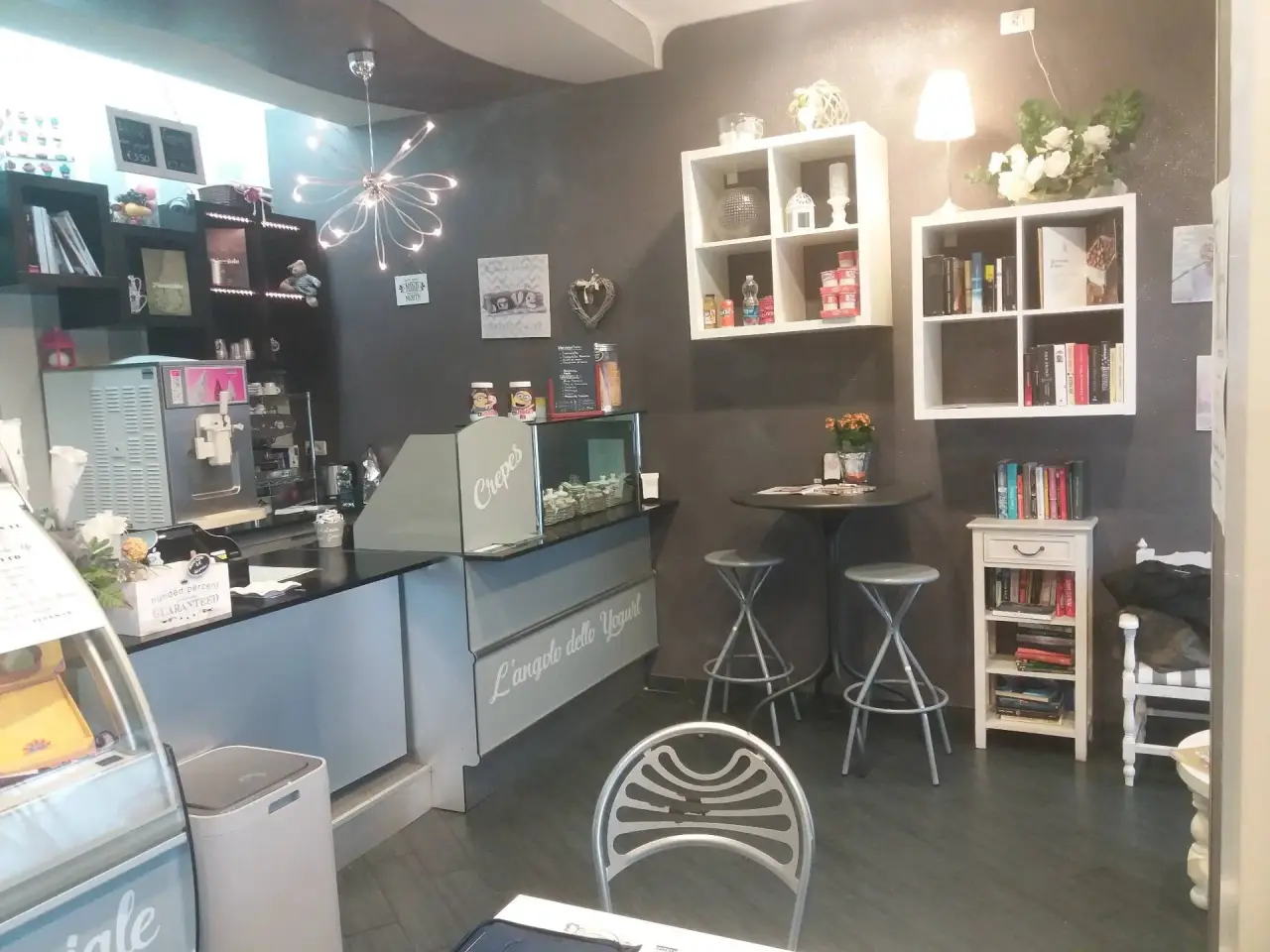 Esercizio commerciale in Tosco Romagnola 702, Pontedera, {3} - Foto 2