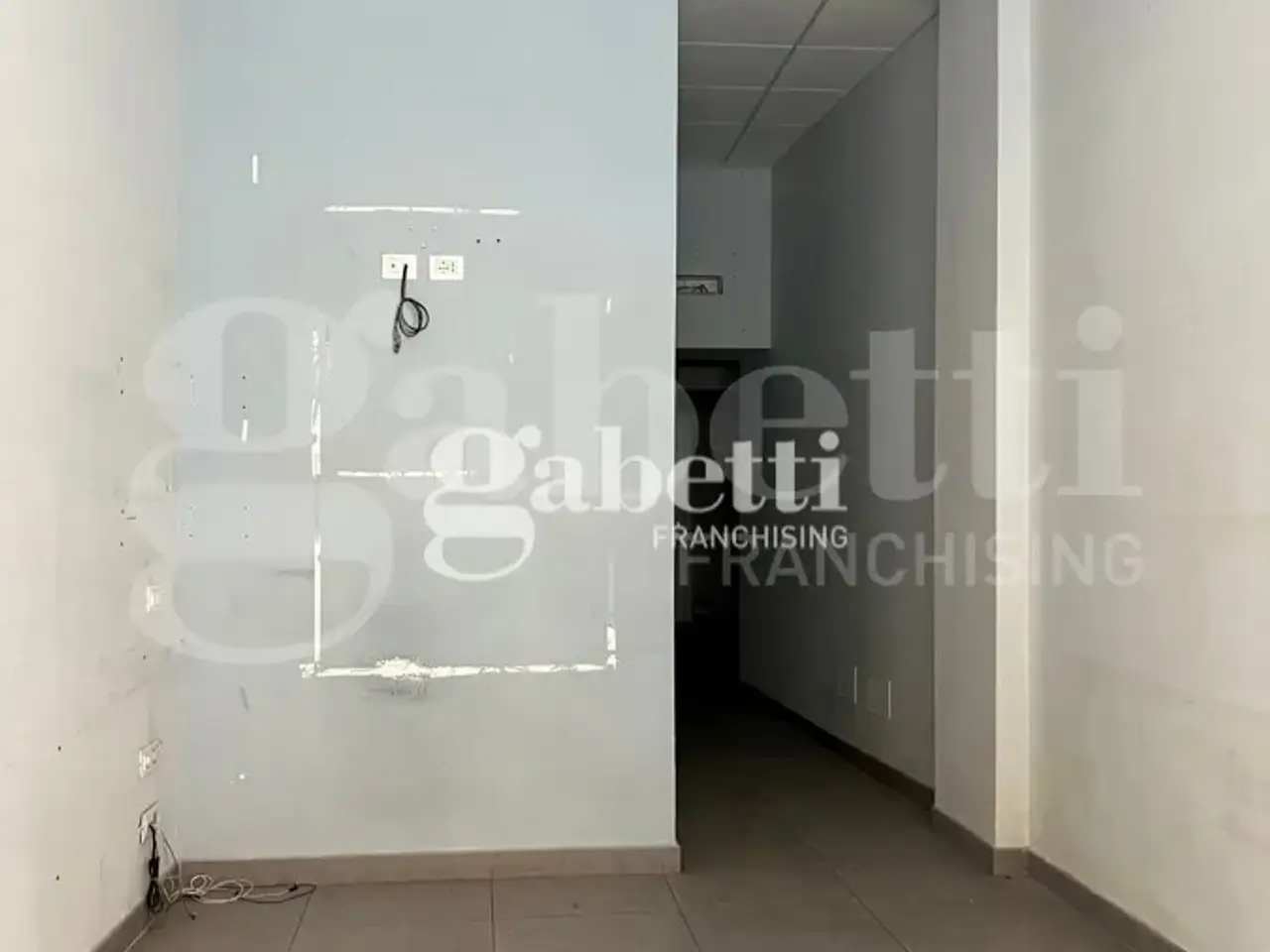 Negozio in Corso Appio 98, Capua, {3} - Foto 1