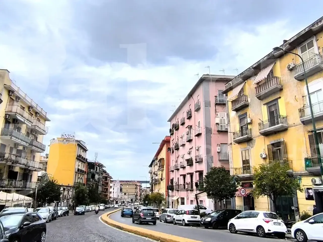 Negozio in Calata Capodichino, Napoli, {3} - Foto 1