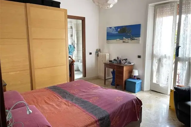 Zimmer in Einfamilienhaus in {3}, Via Teodosio , 74 - Foto 1