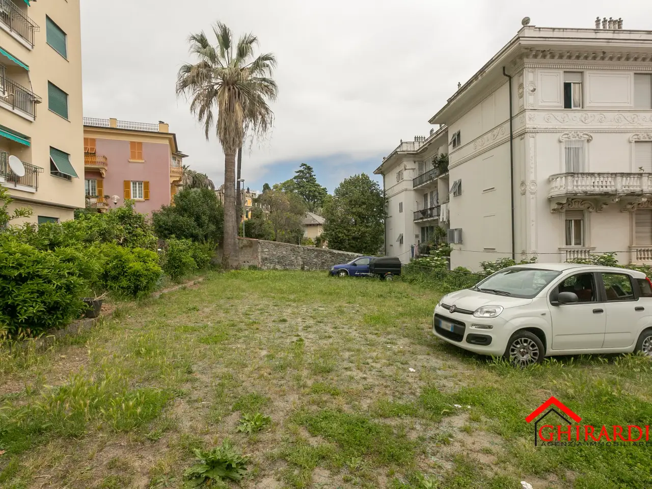 Parcheggio chiuso in Viale Villa Chiesa, Genova, {3} - Foto 1