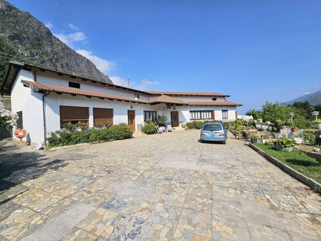 Detached house in Frazione San Giuliano 55, Susa - Photo 1