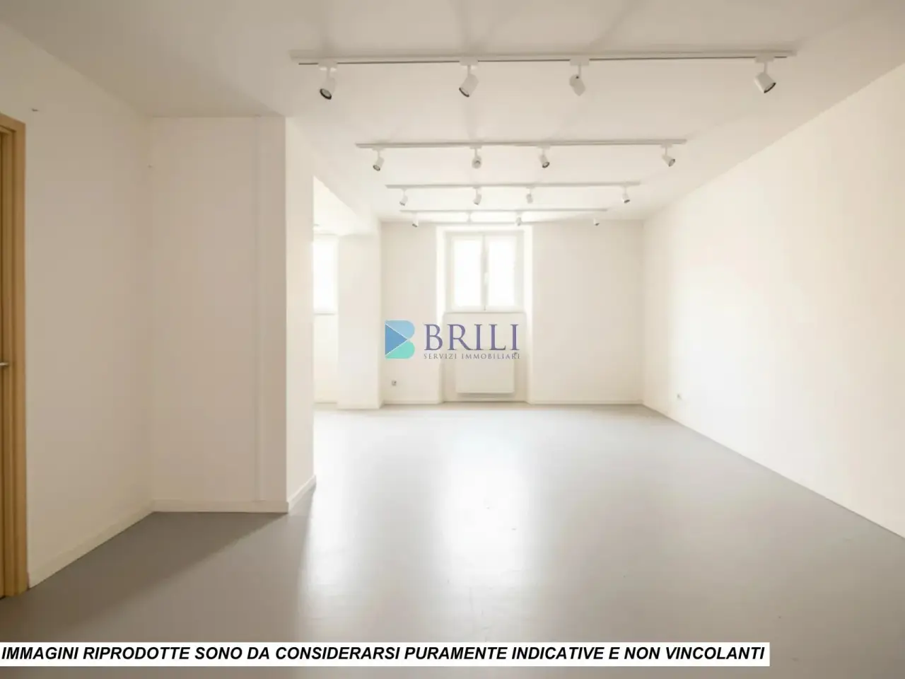 Negozio in Corso Vittorio Veneto, 48, Olbia, {3} - Foto 2