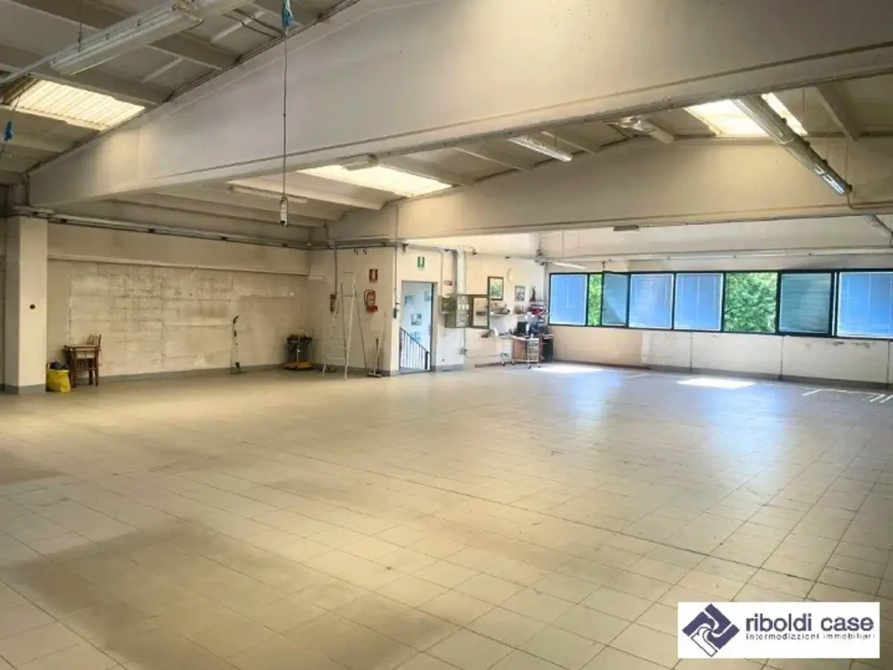 Magazzino in , Seregno, {3} - Foto 1