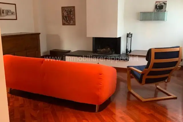 4-room flat in {3}, - Photo 1