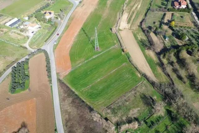 Agricultural land in {3}, Orceto - Photo 1