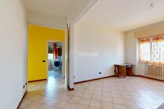 3-room flat in Via Giuseppe Mascherpa 15, Carate Brianza - Photo 1